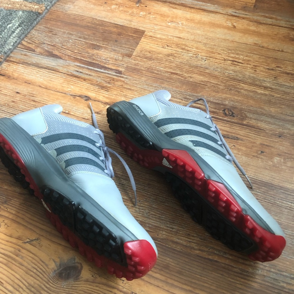 Adidas Gray and Black Golf Shoes with Modern Design - Picture 8 of 12
